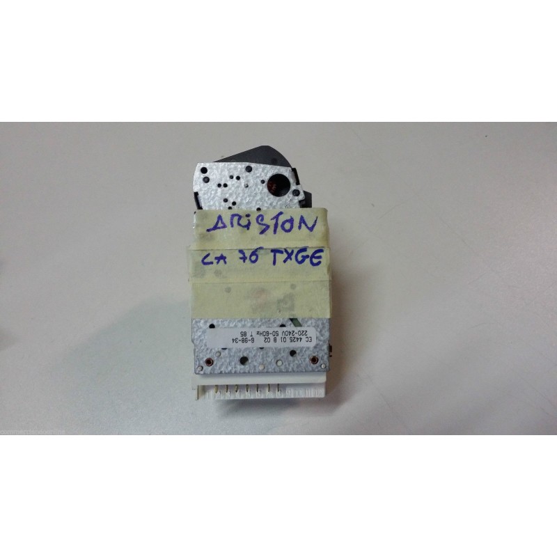 TIMER EC 4425.02 B 02 PER LAVATRICE ARISTON LA 76 TXGE  USATO