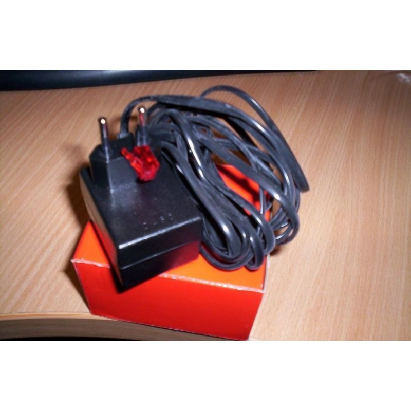 ALIMENTATORE AC/DC  ADAPTER CORDLESS SGW-35EU-02 9V 300mA USATO  lrx