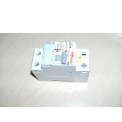 INTERRUTTORE  MAGNETOTERMICO BTICINO G723/25AC 25A 230V1,5KA USATO lrx