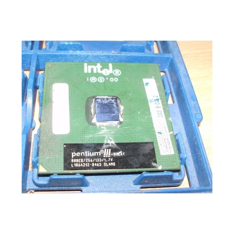 PROCESSORE CPU INTEL PENTIUM III SL4MB 800 MHZ 256/133/1.7V SOCKET 370 USATO lrx